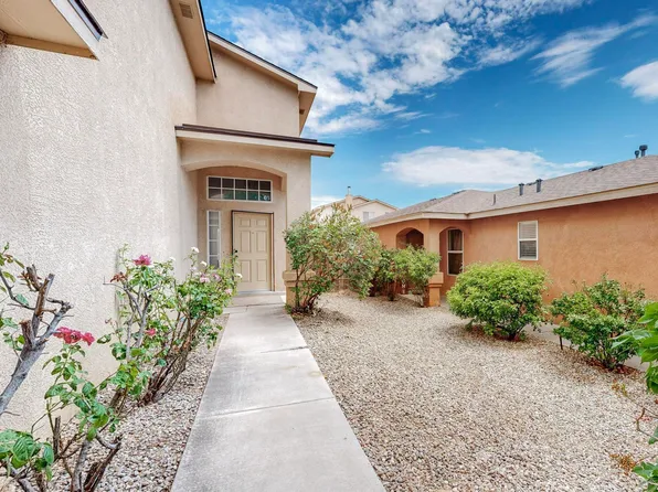 9205 Eiffel Ave SW, Albuquerque, NM 87121