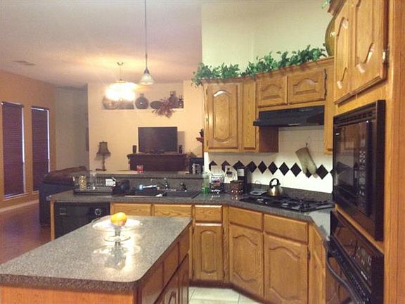 5th image of 1624 Deer Creek Dr