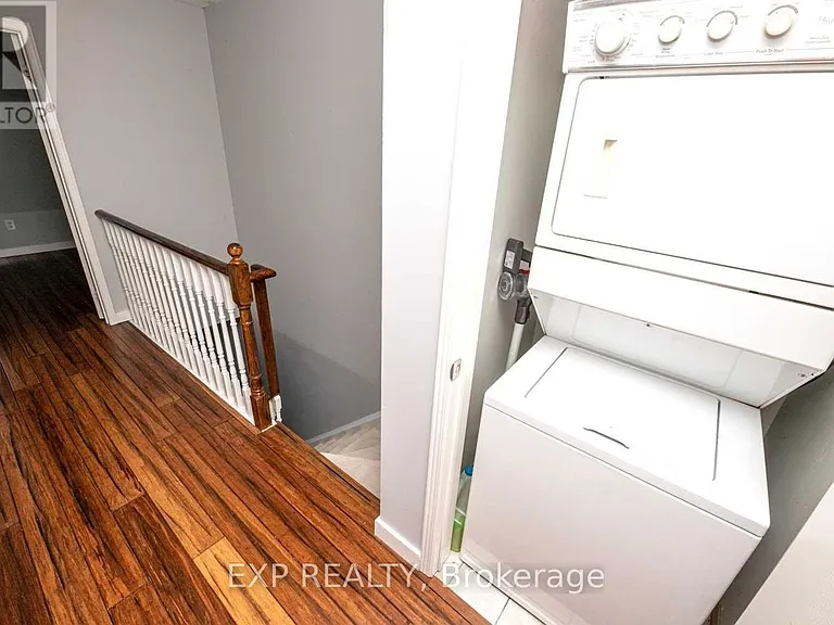 901 Kennedy Rd #8 — Photo 28