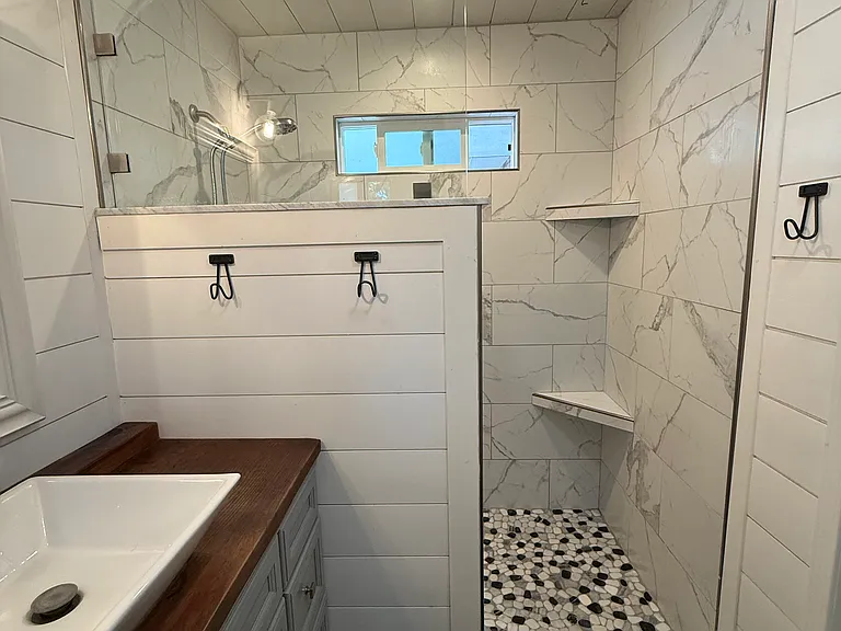 325 Donna Dr — Photo 6