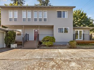 17588 S Holly Ln, Oregon City, OR 97045