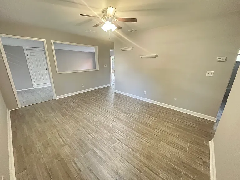 4708 Leila Ave — Photo 13