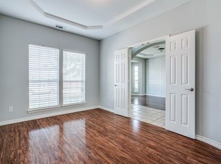 8218 Ithaca Dr, Arlington, TX 76002