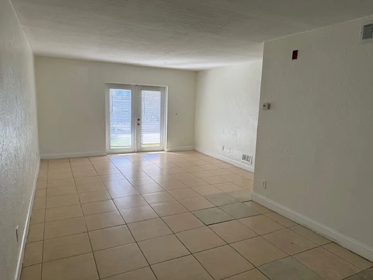 900 S Peninsula Dr #113 — Photo 14