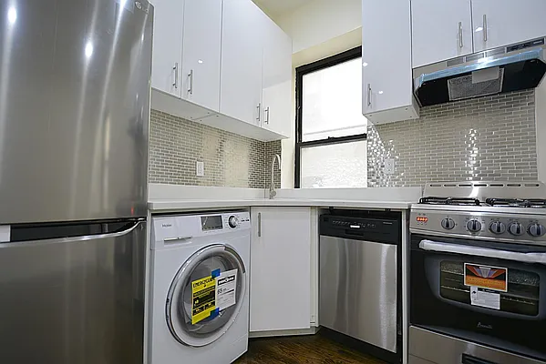 Rented by Keller Williams NYC | media 13