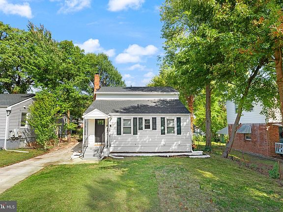 3rd image of 5110 Mangum Rd