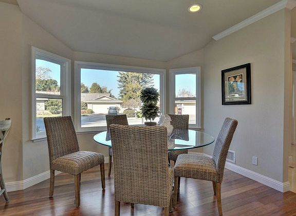 5th image of 340 Hacienda Way
