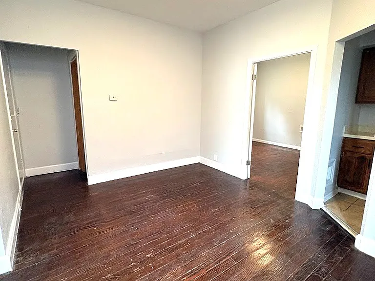 3637 Alberta St — Photo 14