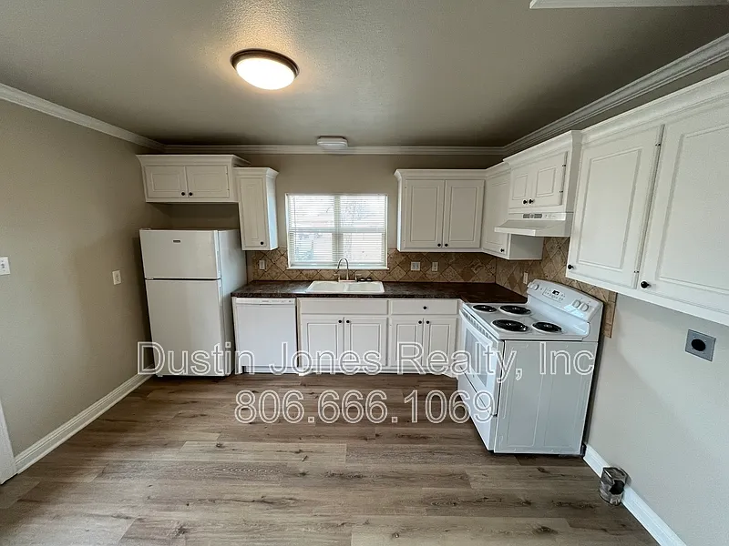 2 bed, 1.0 bath, 1032 sqft, $995 — Photo 3
