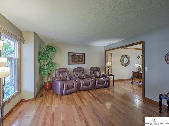 5th image of 15329 Summerwood Dr