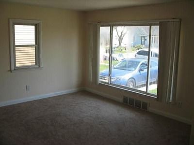 1st image of 1460 Evelyn Ave