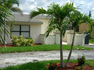 6731 Custer St, Hollywood, FL 33024