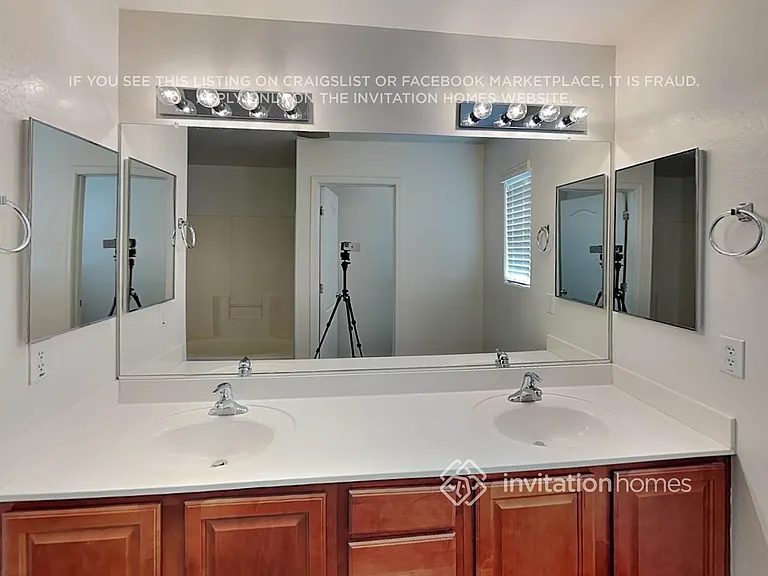 2898 S Arroyo Ln — Photo 12