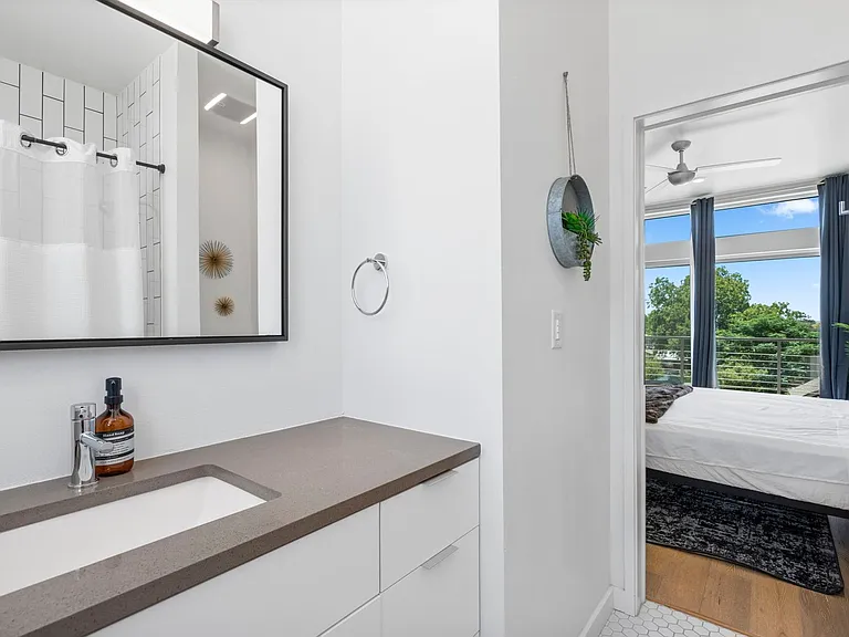 1701 E Martin Luther King Blvd #105 — Photo 25