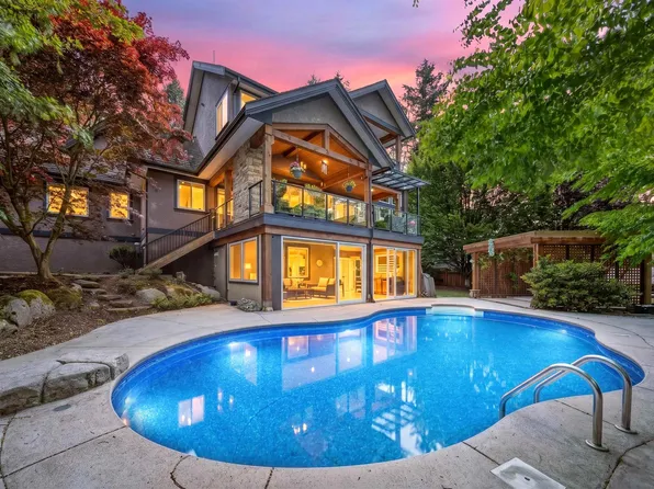14057 28th Ave, Surrey, BC V4P 0A3
