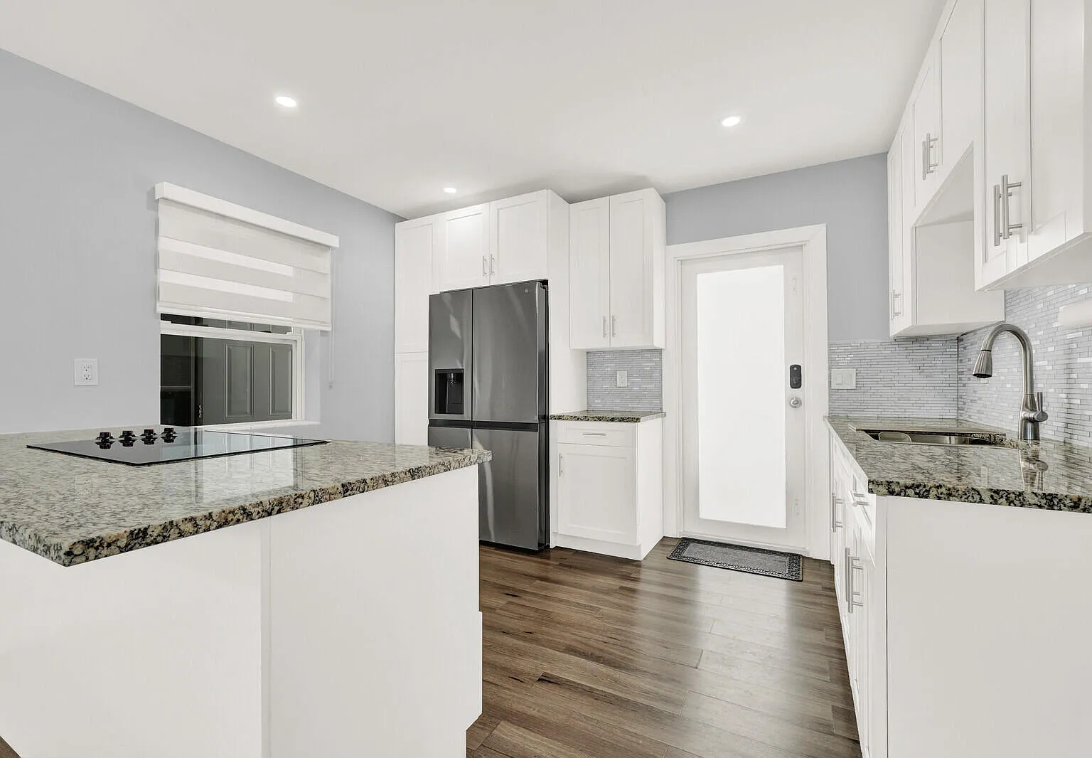 3 bed, 2.0 bath, 936 sqft, $3,500 — Photo 4