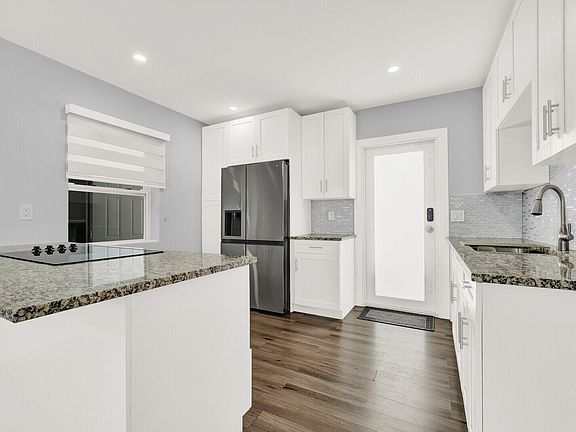 4th image of 1134 S Ridge Street