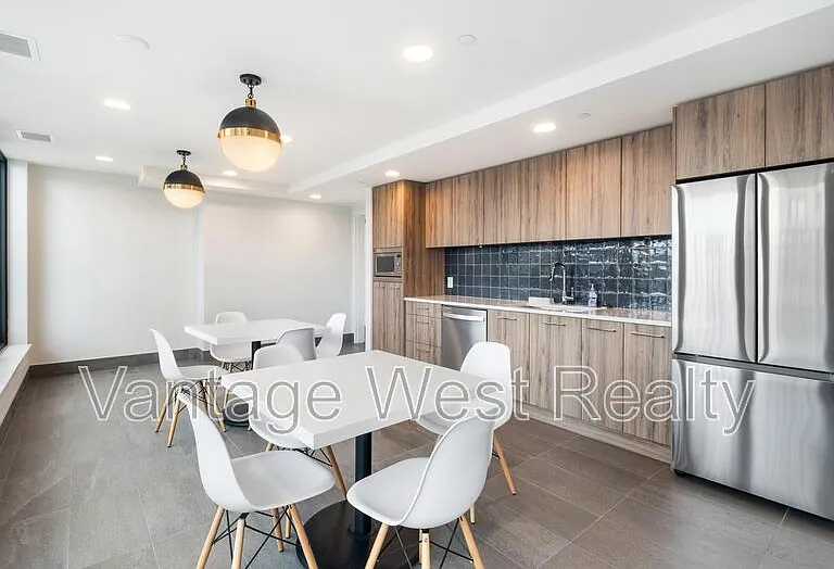 3699 Capozzi Rd #406 — Photo 30