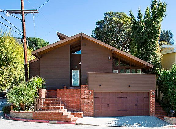 3rd image of 2198 Beverly Glen Pl
