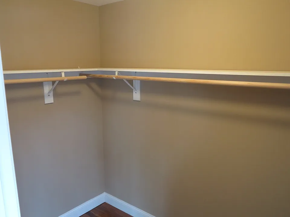 14 Summit St
