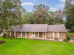 101 Wendy Dr, Longview, TX 75605