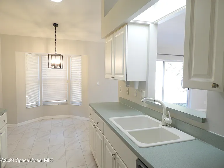 4825 47th Ct — Photo 12