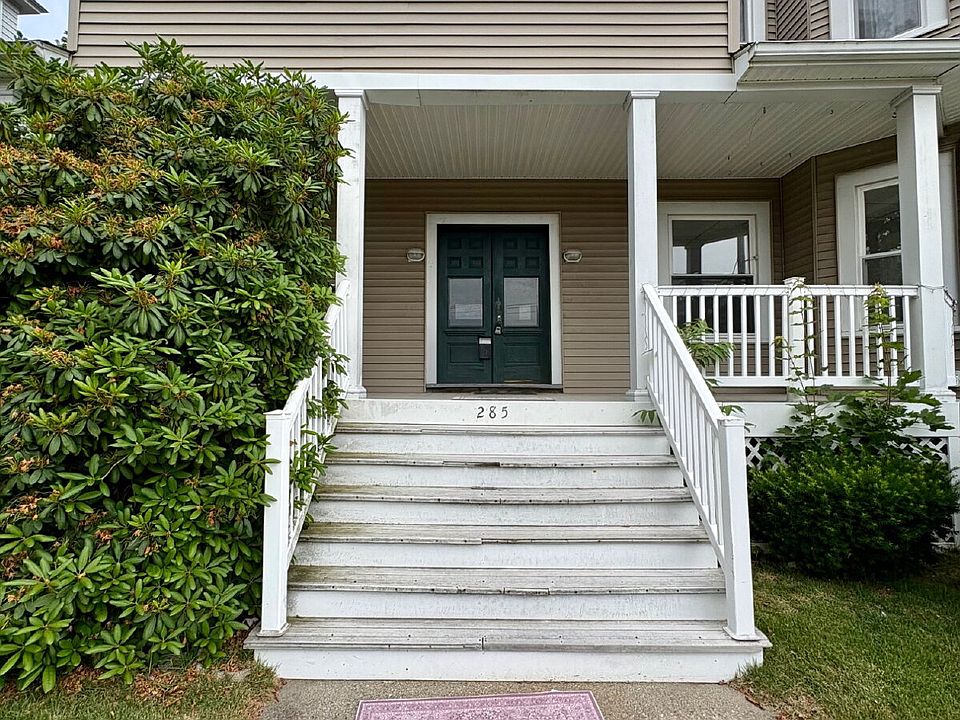 1st image of 285 Montauk Ave #1