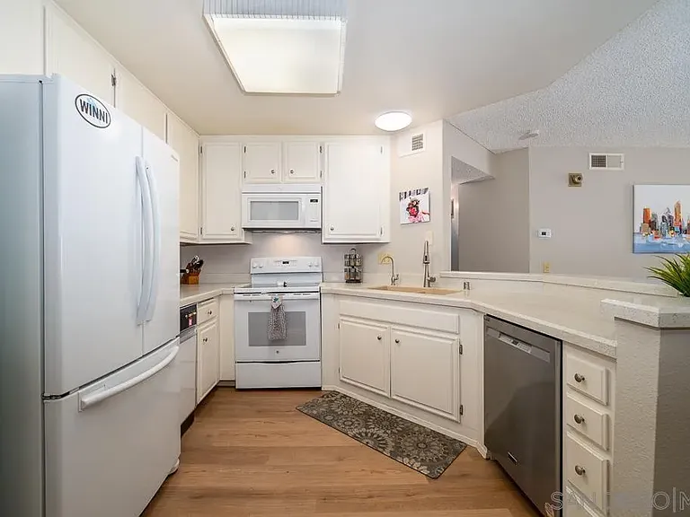 17617 Pomerado Rd #215 — Photo 10