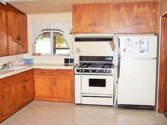 2nd image of 8418 Cantaloupe Ave