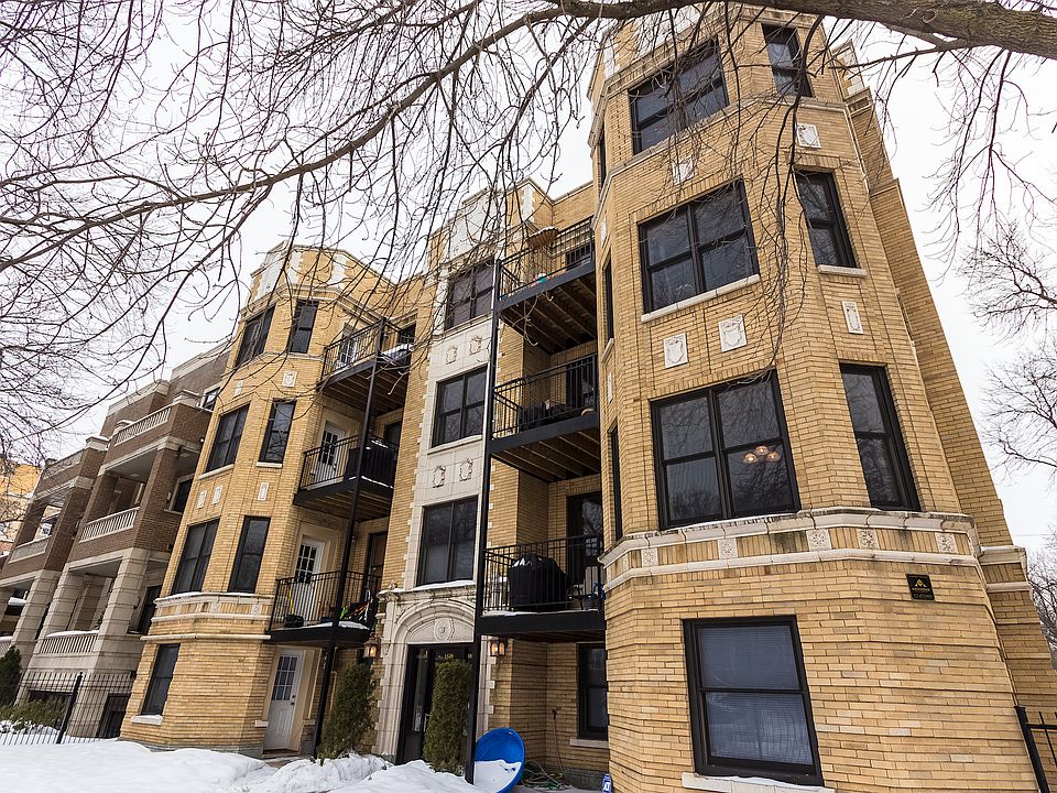1st image of 1549 W Sherwin Ave APT 202