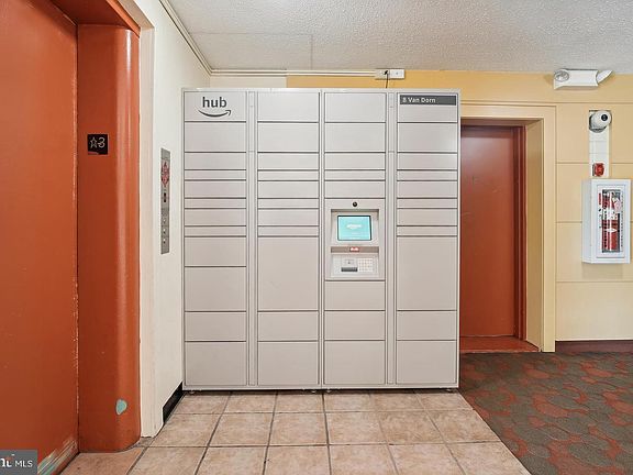 5th image of 8 S Van Dorn St APT 103