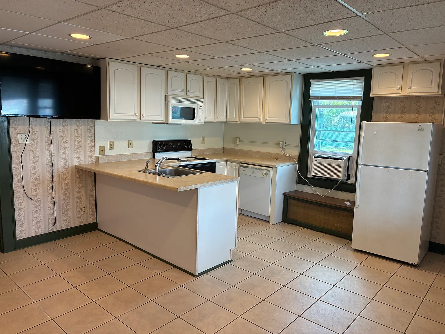 1 bed, 550 sqft, $850 — Photo 2