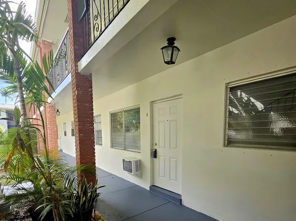 3700 Harrison Street #8a, Hollywood, FL 33021