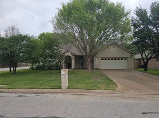 301 Augsburg Ln, College Station, TX 77845