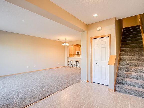 3rd image of 13905 53rd Ave N APT 406