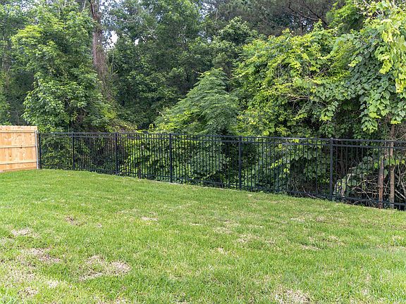 4th image of 6004 Heritage Creek Ln