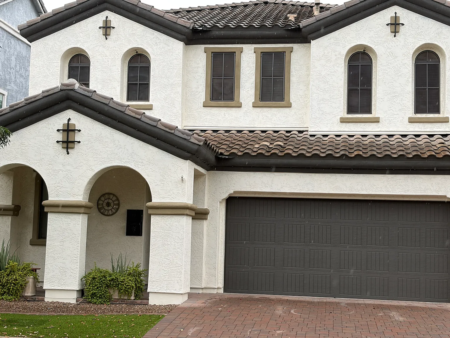 5 bed, 2981 sqft, $4,300 — Photo 2