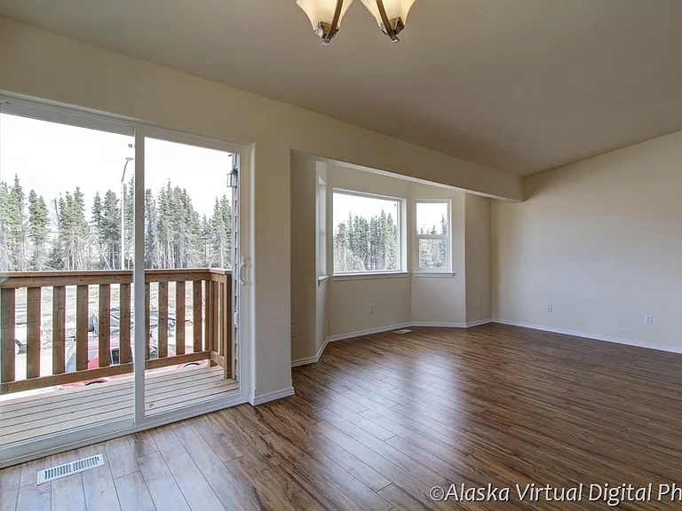 2278 Galatea Dr — Photo 6