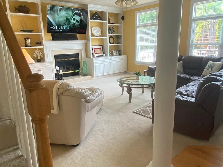 521 Vespasian Cir — Photo 24