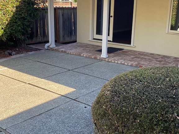 3rd image of 522 Santa Clara Ave