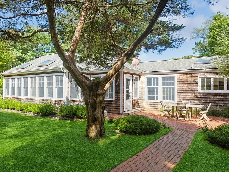 33 Wild Cherry Ln — Photo 3