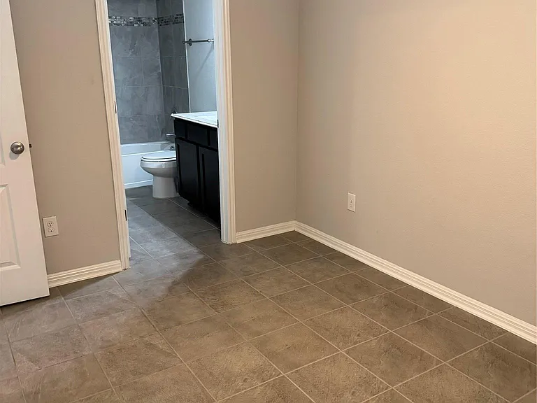 361 Ferrule Dr #B — Photo 6