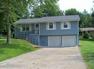 103 Celia Cir, Excelsior Springs, MO 64024
