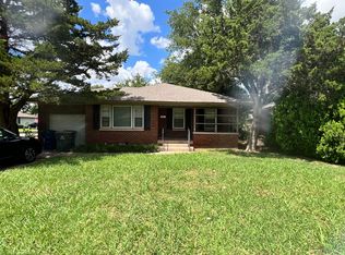 2041 Downing St, Village, OK 73120
