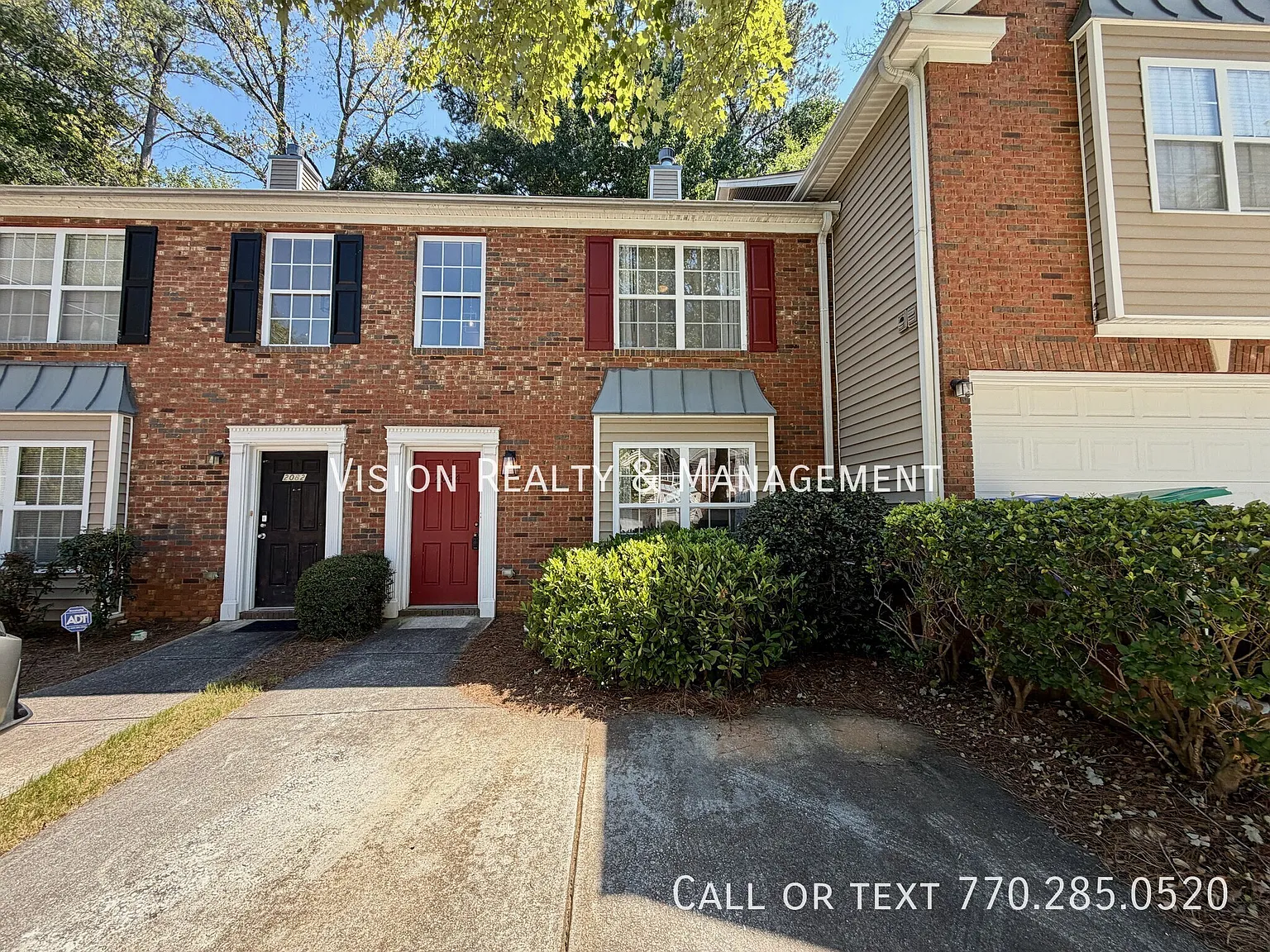 Beautiful 2 BD 2 BA Townhome — Photo 1