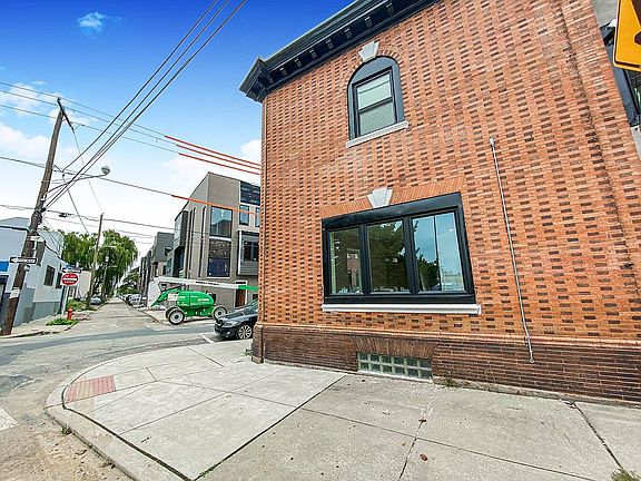 3rd image of 510-12 W Norris St