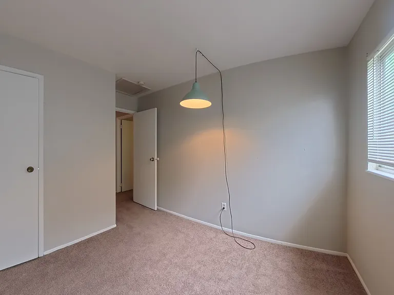 1101 W Nixon Dr — Photo 13