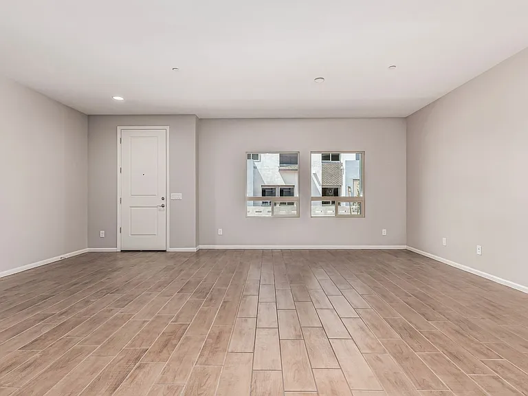 733 E Commonwealth Ave #15 — Photo 22