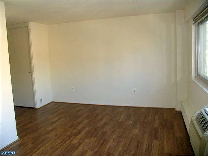 2101 Chestnut St #1214 — Photo 3