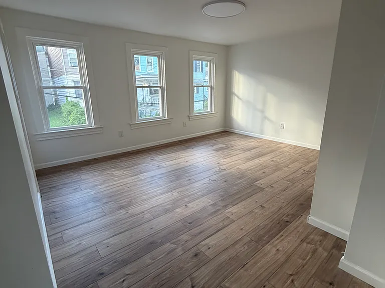 22 Weible St — Photo 20